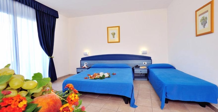 Camera Nicotera Village